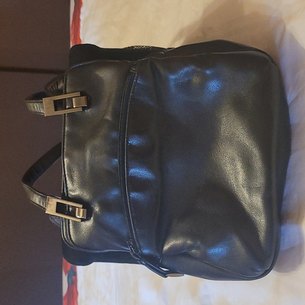 Tempo Bags Vintage 80s 90s Black Leather Hinge Hardware Bag